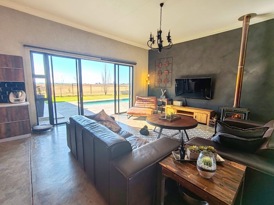 3 Bedroom Property for Sale in Grimbeeck Park North West